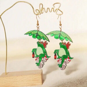 green frog with red wings under green leaf umbrella dangle drop earrings women’s